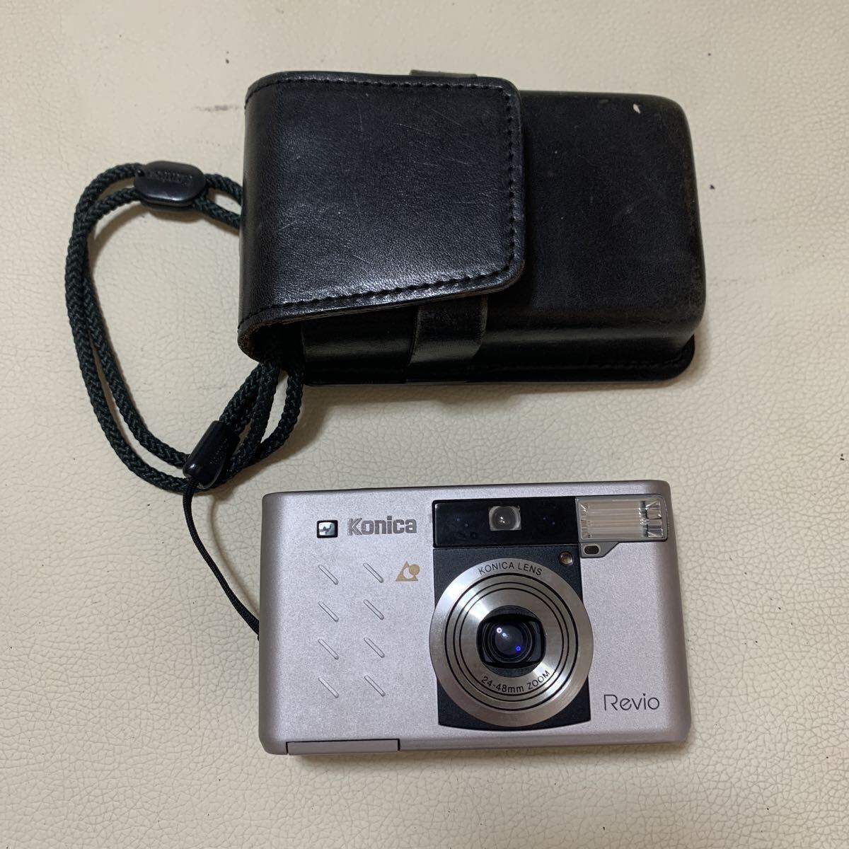 ☆IS-0118つ60 Konica コニカ コンパクトフィルムカメラ Revio 動作未確認☆