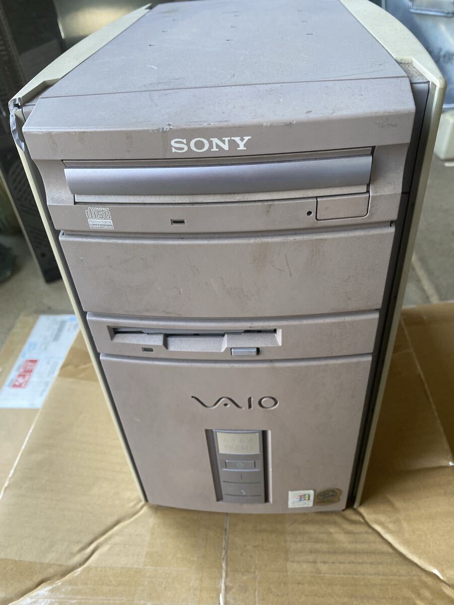 ジャンク品 SONY VAIO デスクトップパソコン　Windows98 本体のみ　