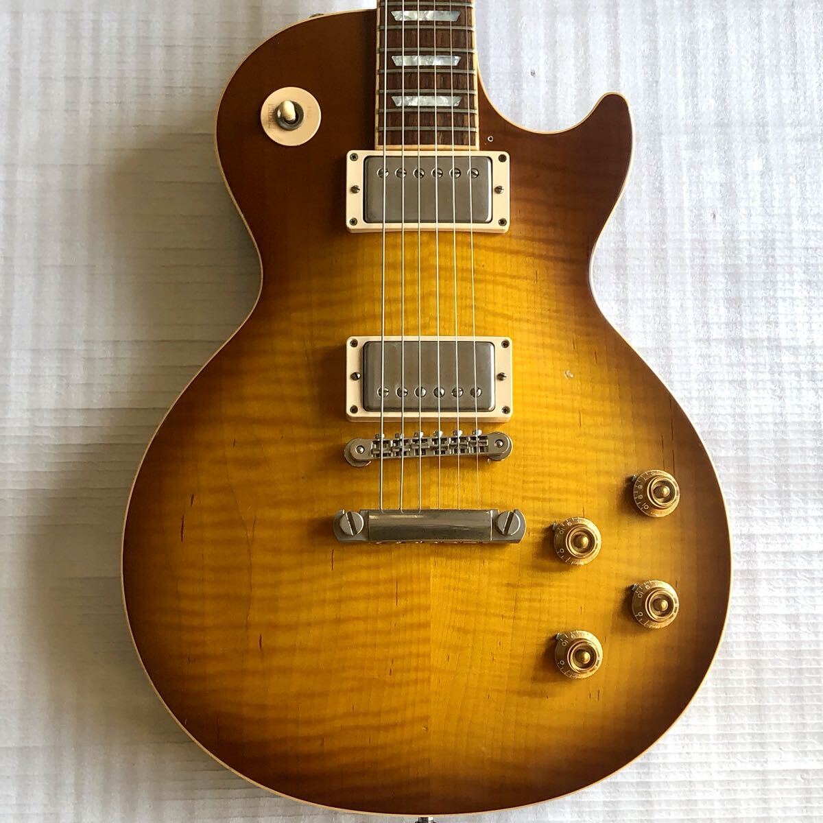 中古 Gibson 50’s Les Paul Standard/Honey Burst 2002年