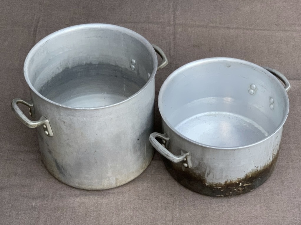 【中古品】アルミ製 寸胴・半寸胴鍋 2点セット 【アルミ鍋は熱伝導率が高く、軽量なのが特長】