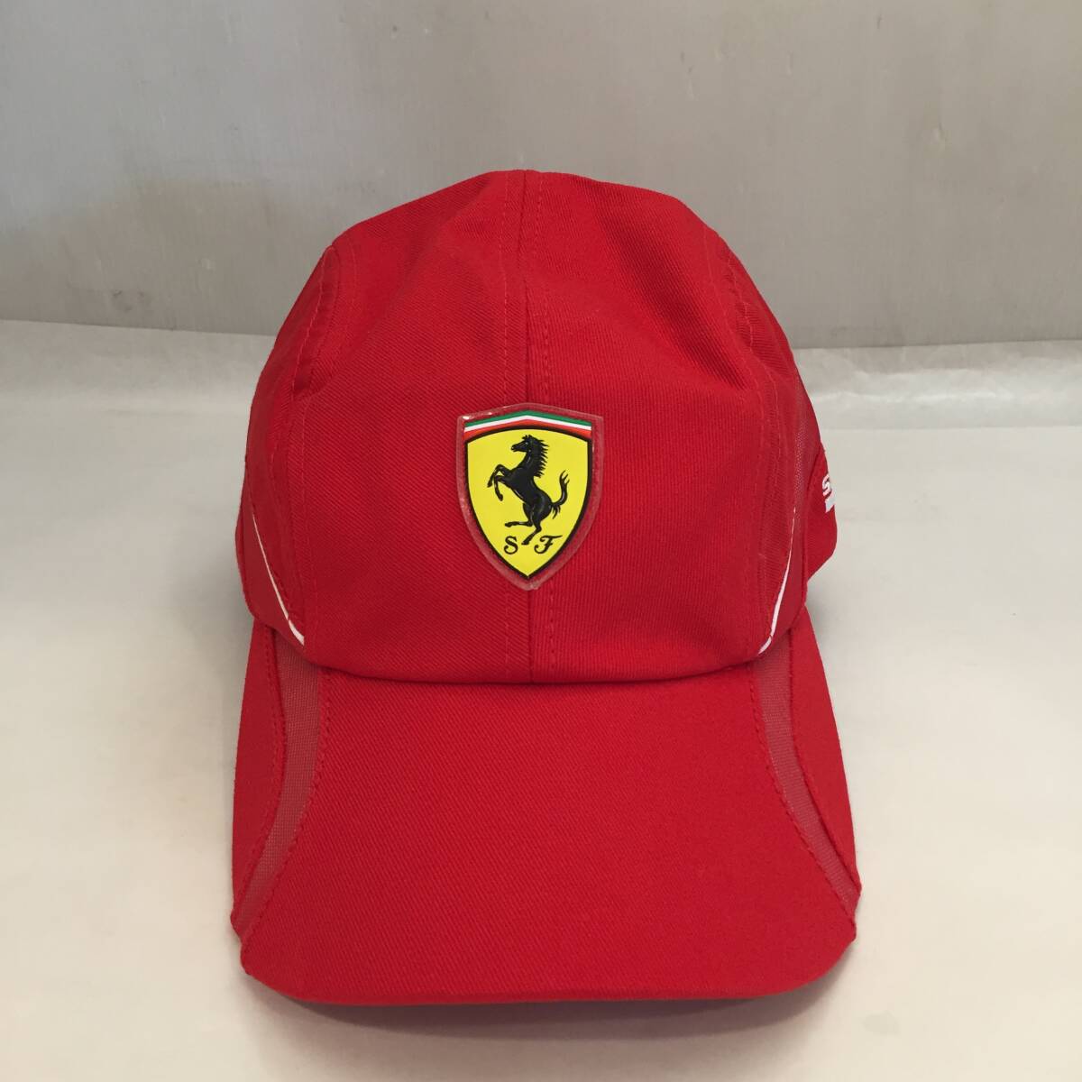 F011901◎⑩未使用 キャップ F1 プーマ PUMA SF スクーデリア フェラーリ Scuderia Ferrari レッド 赤 フリーサイズ◎ 