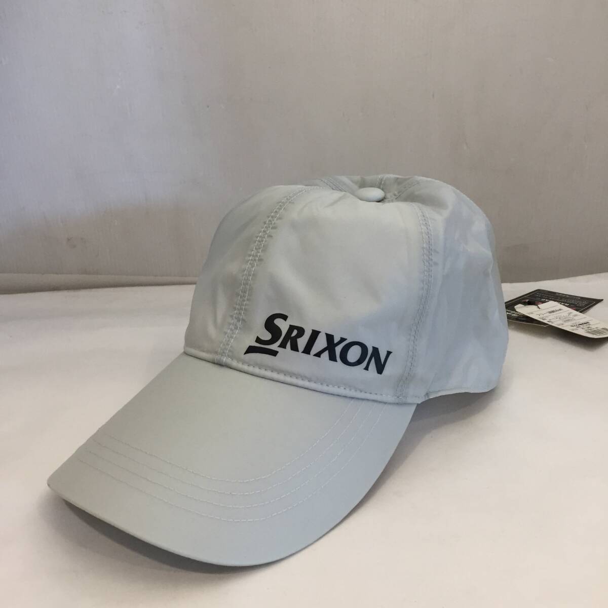 F012101◎⑬未使用 SRIXON スリクソン キャップ シルバー 帽子 フリーサイズ(頭囲58㎝)◎ 