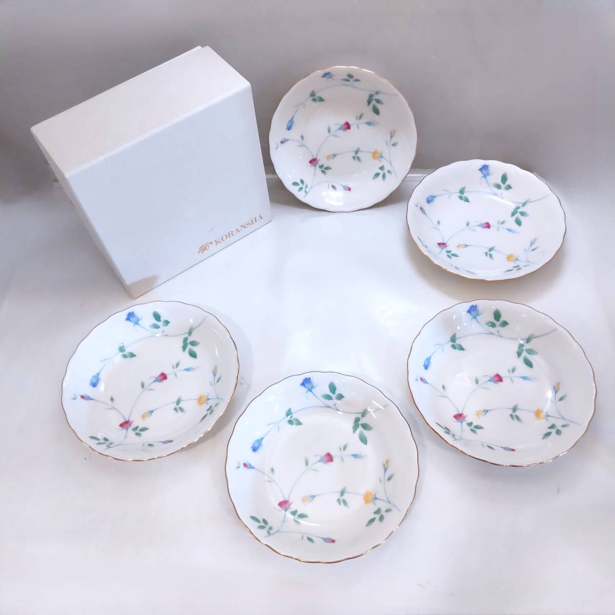 Y012702■KORANSYA 香蘭社 ローズシャワー 深皿 5枚セット 直径約18.5cm 高さ約4cm 薔薇柄 中型鉢 有田焼 使用感なし 紙箱入り■