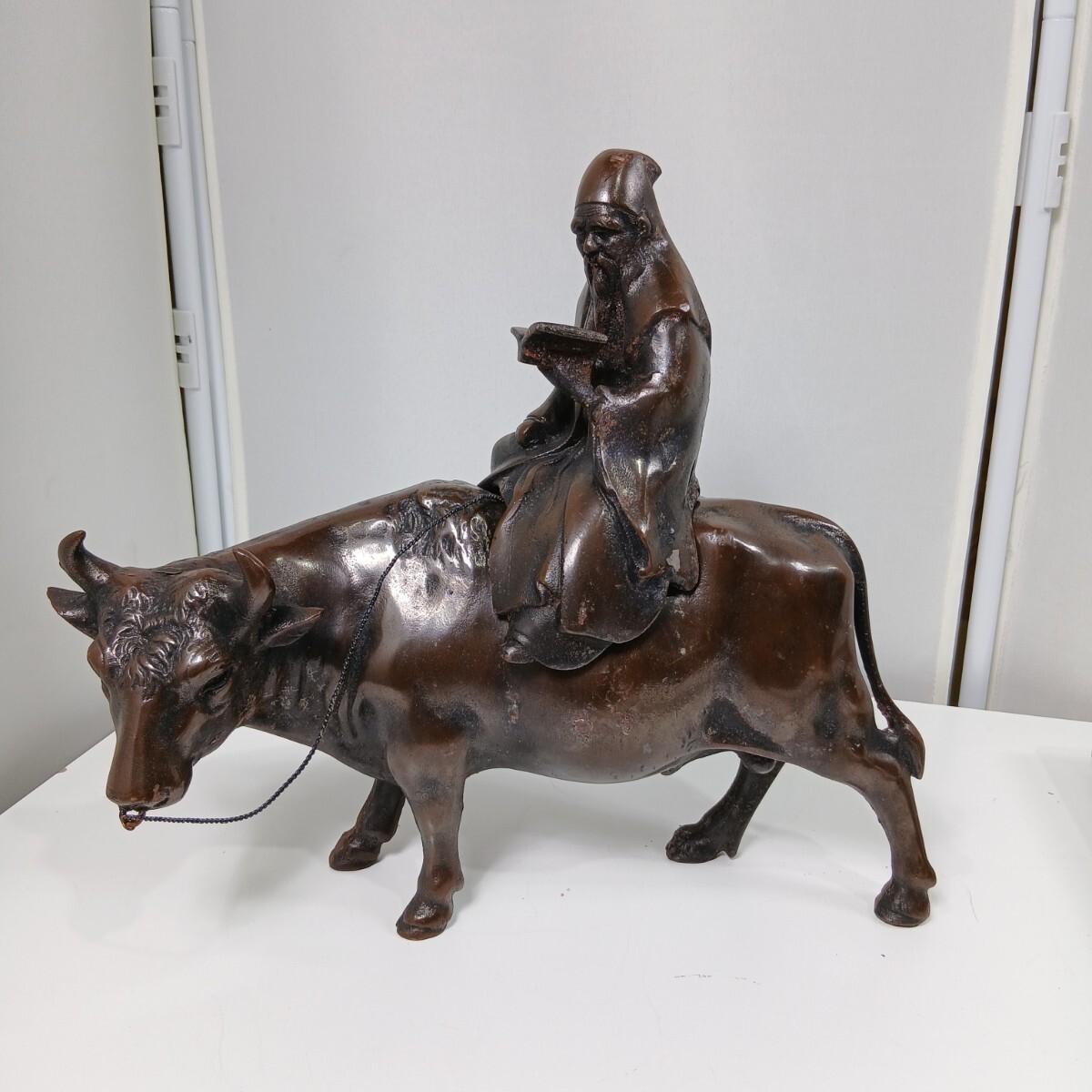 #1451y 金属工芸 オブジェ 牛に乗る人物像 賢人騎牛 置物 ヴィンテージ/和歌山県にて引き取り大歓迎