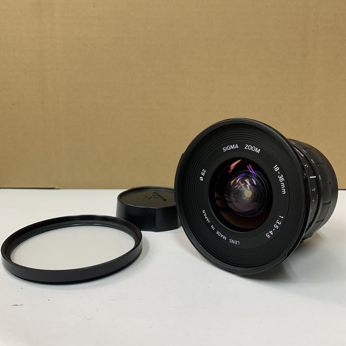 SIGMA ZOOM 18 - 35mm 1:3.5-4.5 φ82 シグマ カメラレンズ キヤノン用 未確認 LENS 83