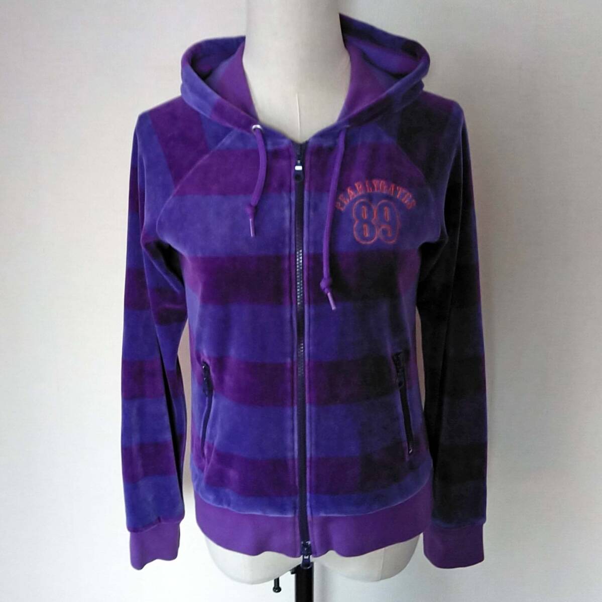 パーリーゲイツ☆ボーダー柄キラキラロゴ刺繍 ベロア調フルジップ フーディー/パーカ 1