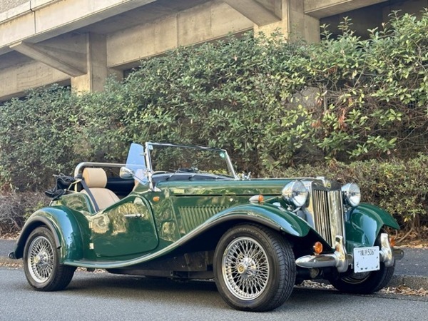 TD2000 走行4300キロエアコン　トヨタエンジン搭載 MG‐TDリプロダクションモデル