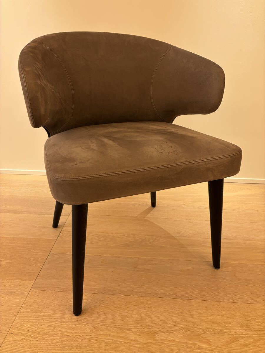 ミノッティ　Minotti アストン　ダイニング　ロドルフォ・ドルドーニ　W約64 D約53 H約80 展示品　高級家具　座面汚れ少　⑥
