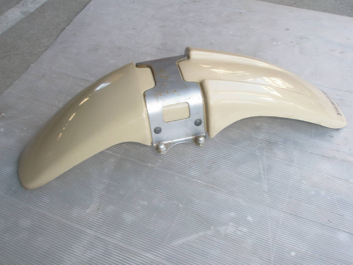 ヤマハ　TW225 TW200 純正フロントフェンダー　大きな損傷ございませんが小傷ございます。