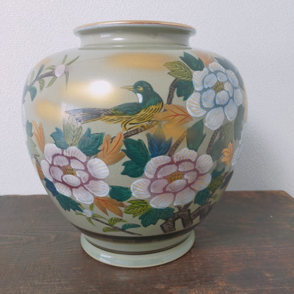 ★共箱無し★　 九谷焼　美泉窯　花瓶　花器　花入　フラワーベース　陶器　 金彩 
