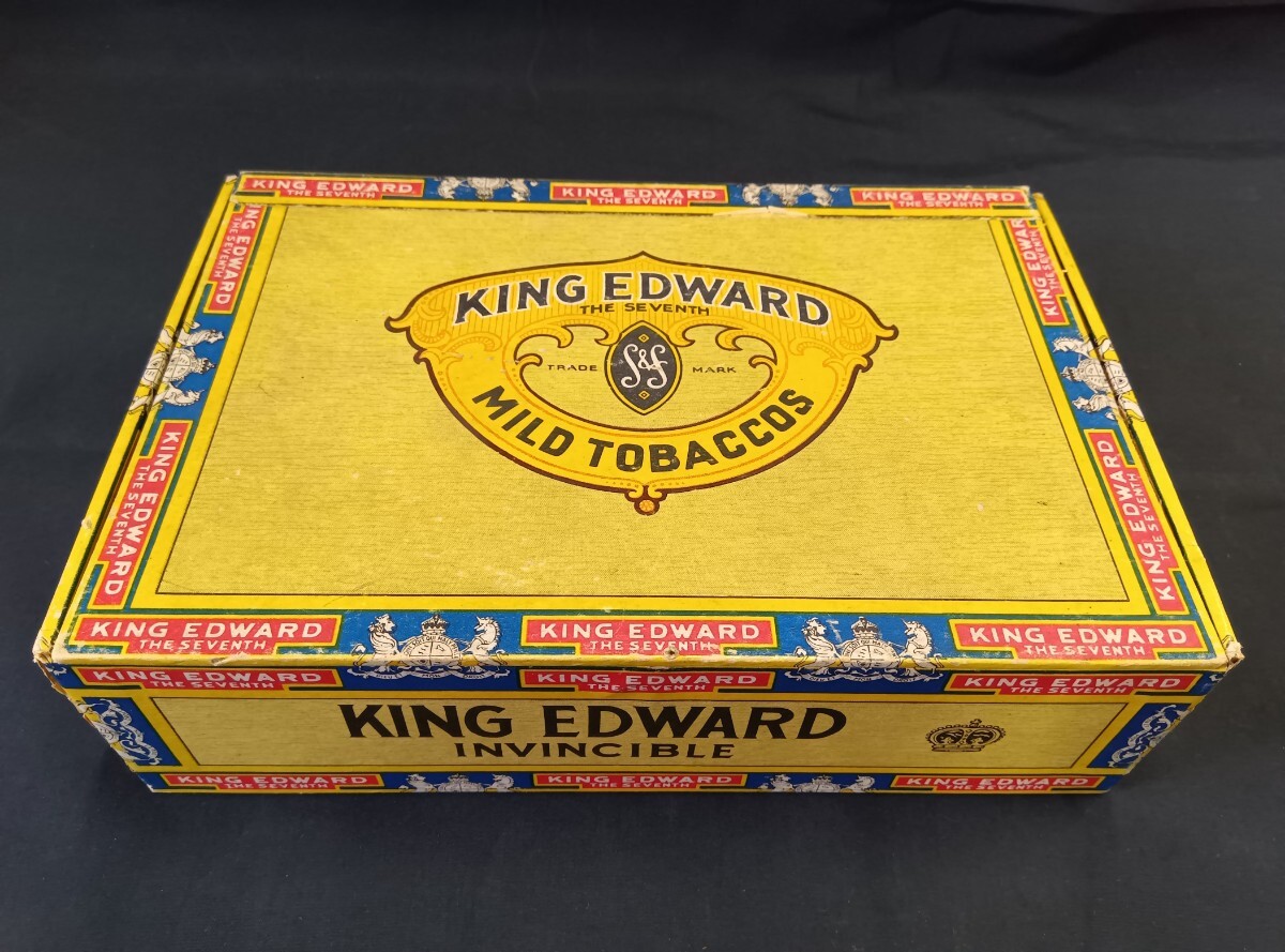 ① ビンテージ シガーボックス 葉巻 KING EDWARD ケース 箱 小物入れ 収納 ディスプレイ ロゴ アンティーク インテリア小物