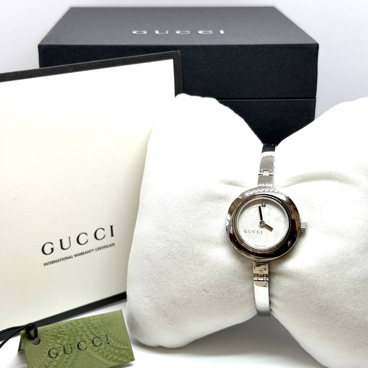 [稼働品] GUCCI 箱付き美品 105 フラワー バングルウォッチ シルバー クォーツ ヴィンテージ 腕時計 レディース