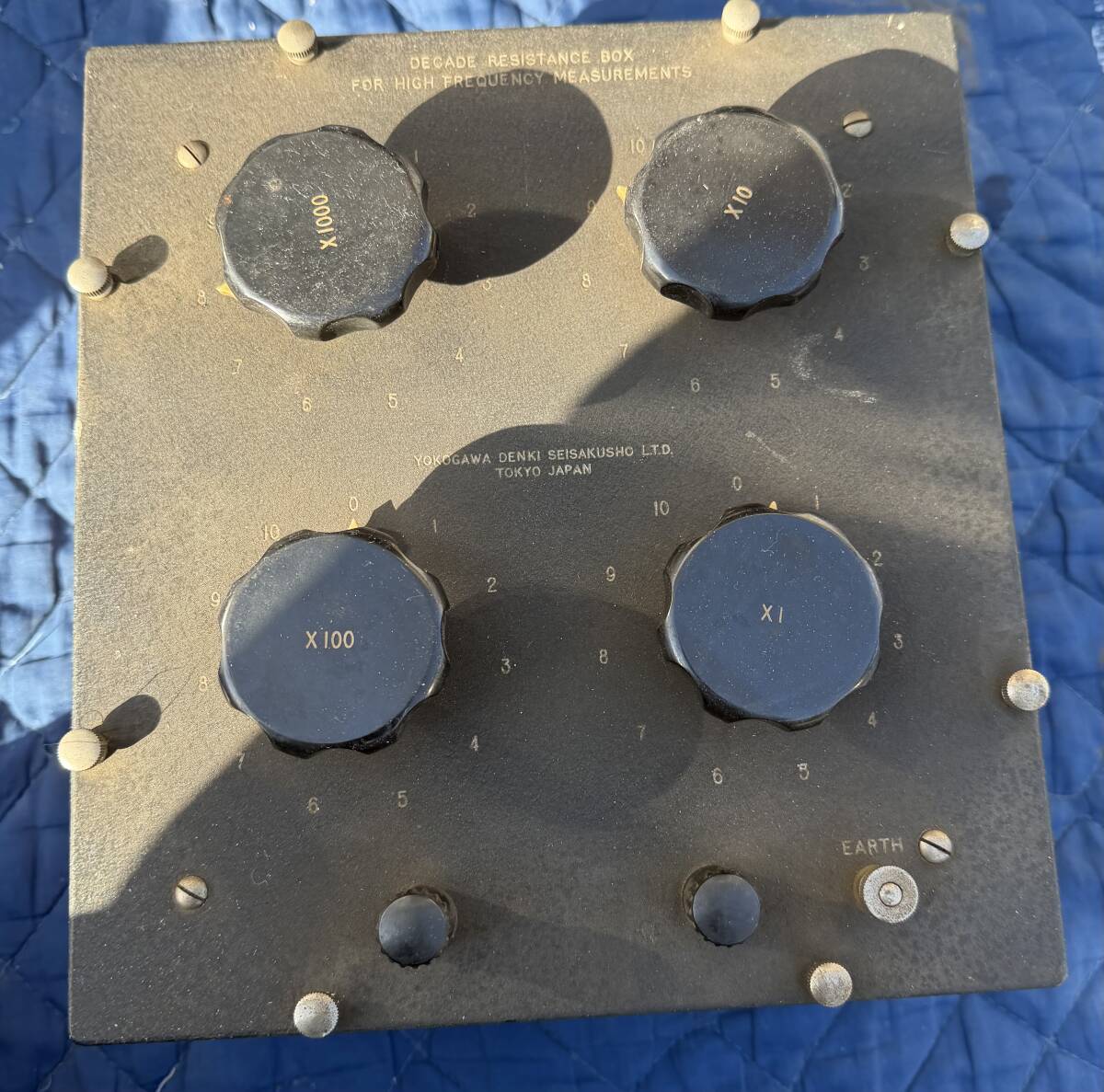 （YOKOGAWA DENKI SEISAKUSHO LTD.）製の高周波測定用10進抵抗ボックス　昭和レトロ　アンティーク YEW