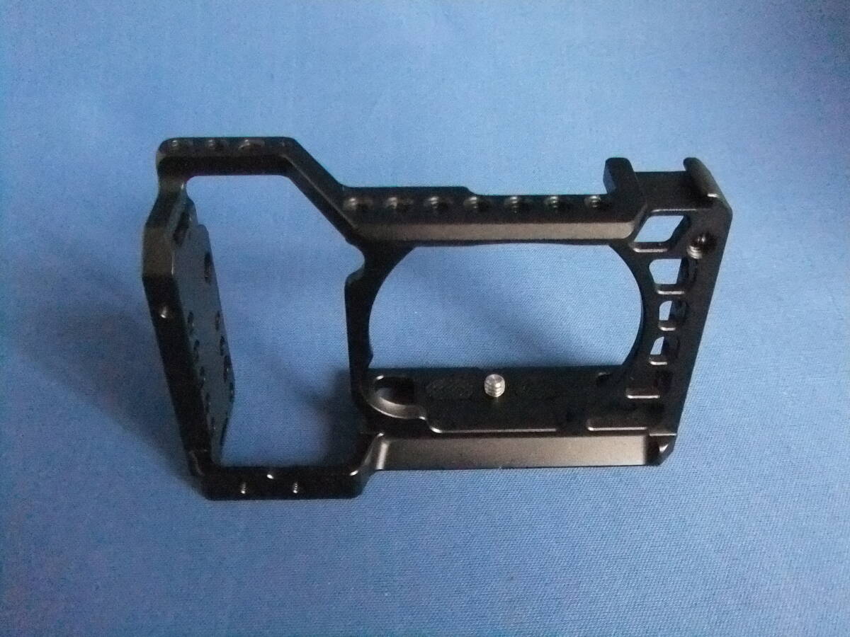 ★SONY　α６３００用　ケージ　　即決★