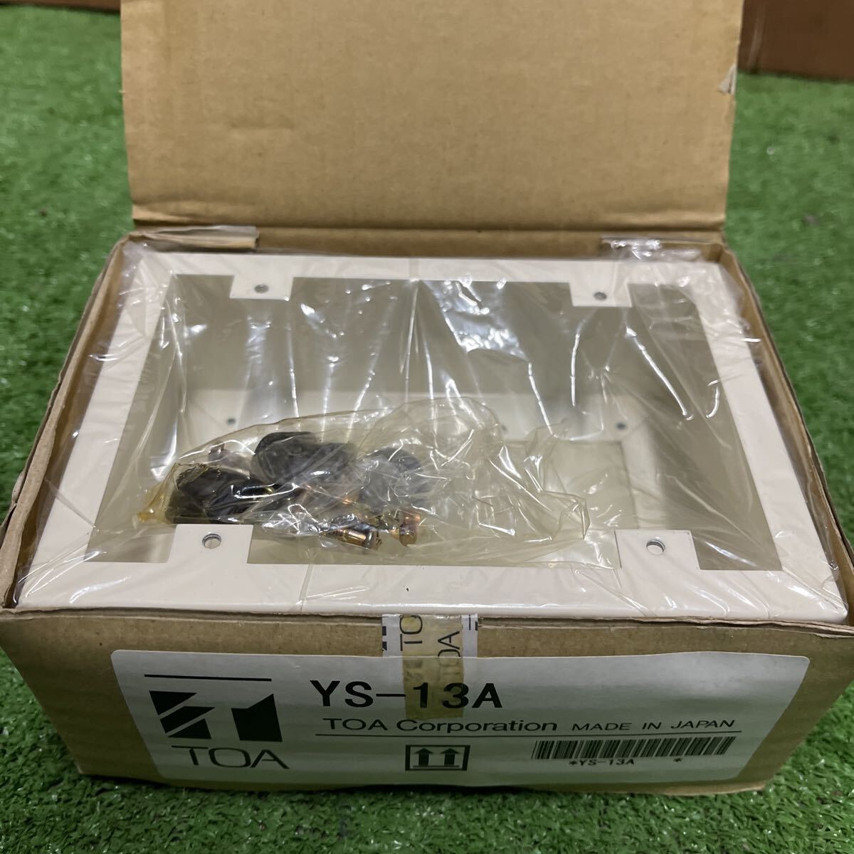 TOA 露出ボックス　YS-13A 未使用