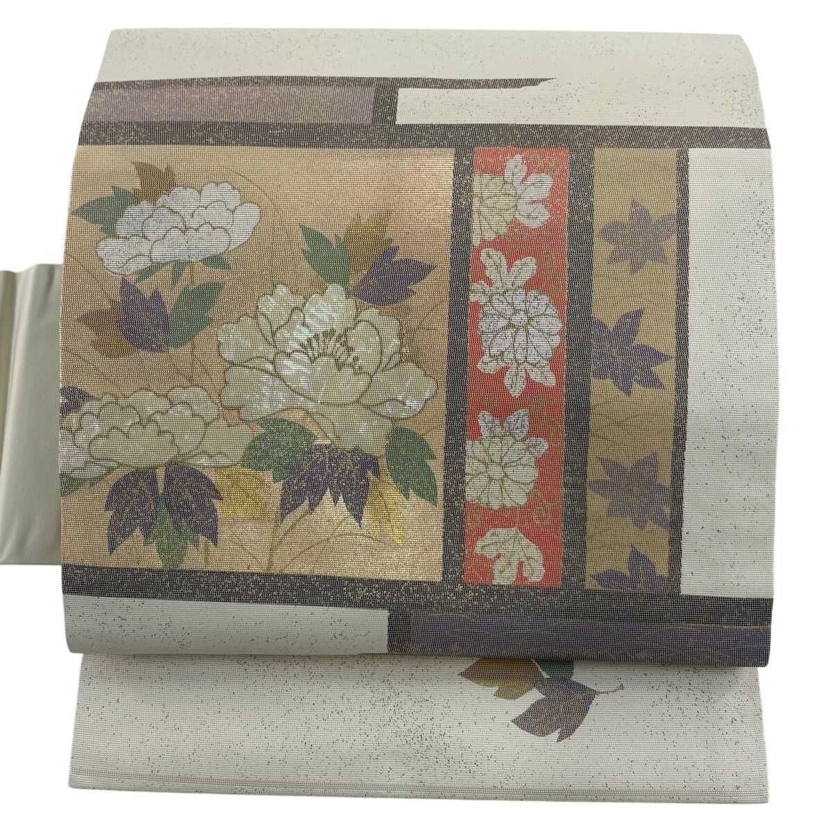 名古屋帯 秀品 関西仕立て 牡丹 菊唐草 金銀彩 螺鈿箔 クリーム 正絹 【中古】