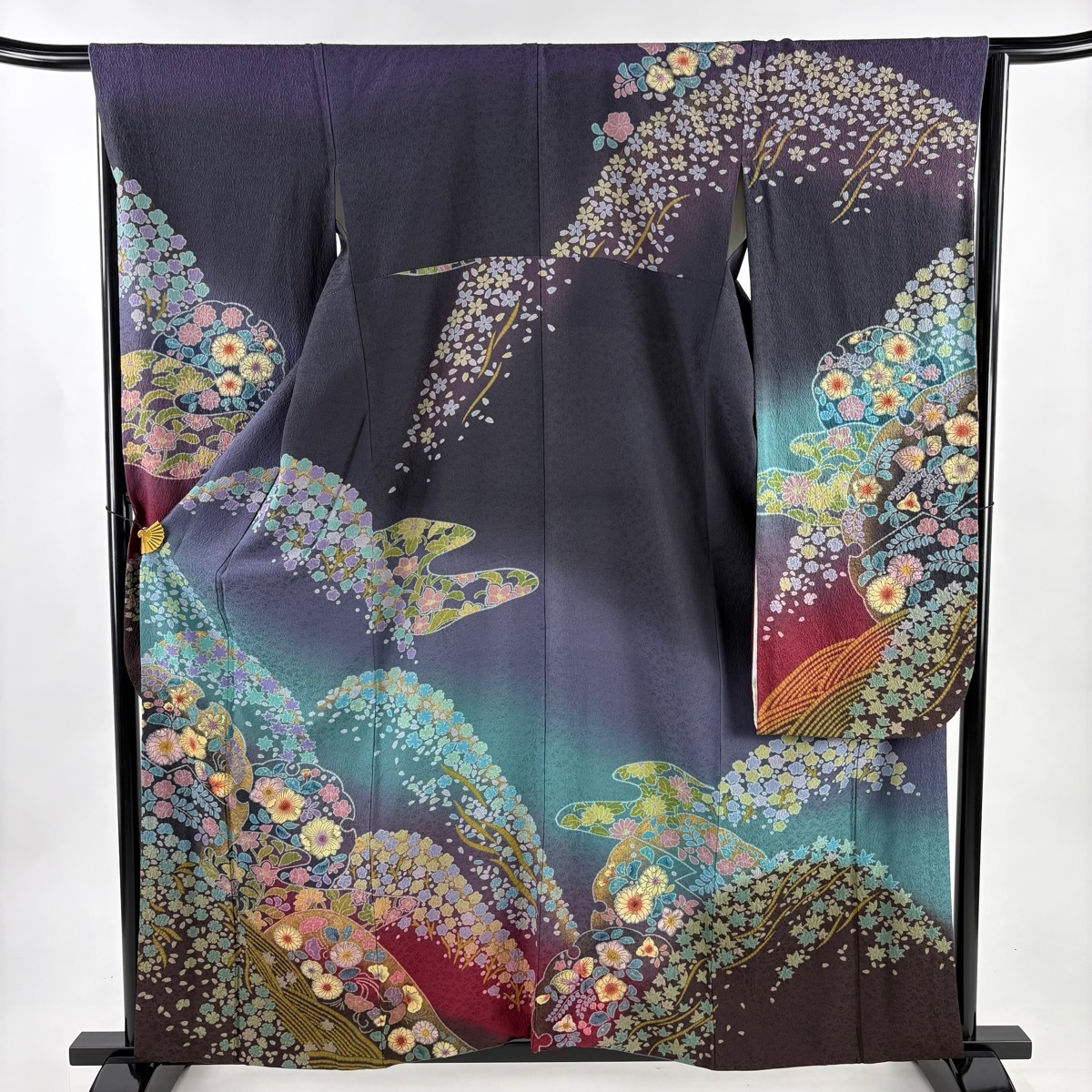 振袖 身丈161cm 裄丈66cm M 袷 草花 雪輪 金彩 絞り 灰紫 正絹 逸品 【中古】