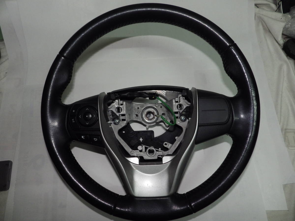 ■■美品８０系ノア　ヴォクシー　エスクワイア純正本革ステアリング本皮ハンドル■■