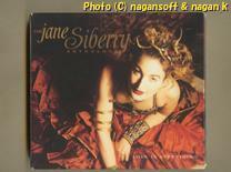 ■(即決) JANE SIBERRY (ジェーン・シベリー）／ LOVE IS EVERYTHING The Jane Siberry Anthology －－ カナダ出身、2002年発売アルバム