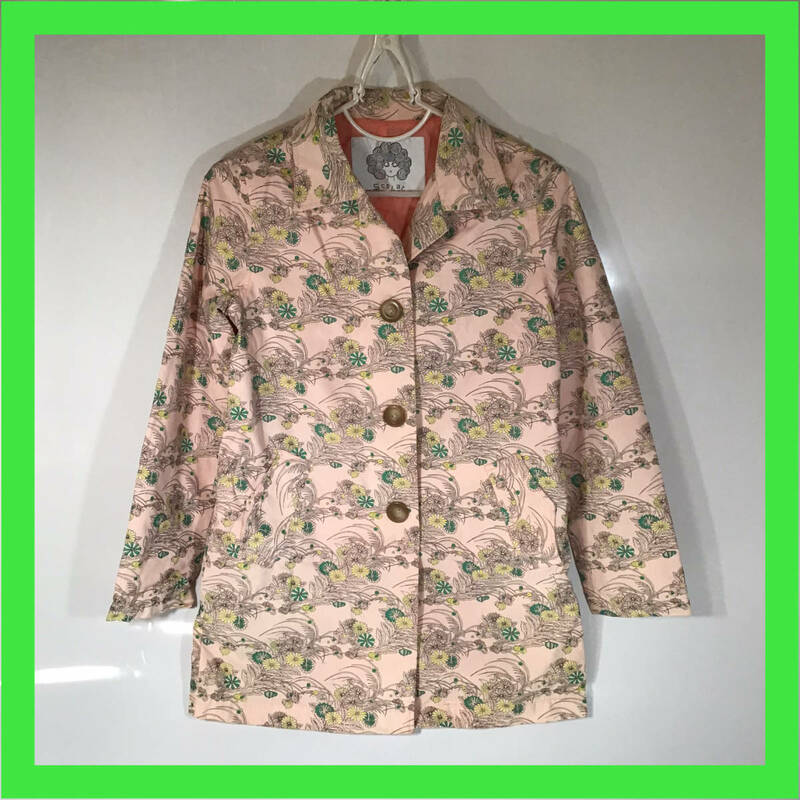 Y-276☆ ScoLar　ジャケット　ピンク総柄　M サイズ　 ピンクのジャケット　レディースジャケット　おしゃれなジャケット
