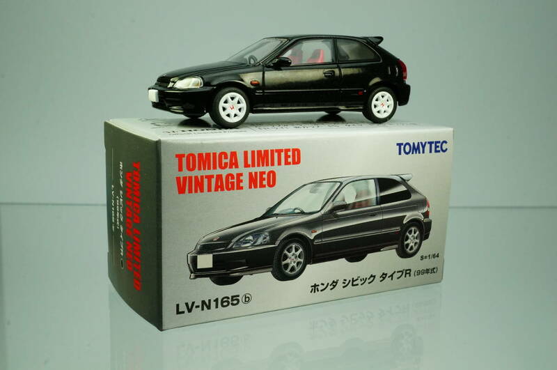 TOMYTEC TOMICA LIMITED VINTAGE NEO LV-N165b Honda CIVIC TypeR S=1/64