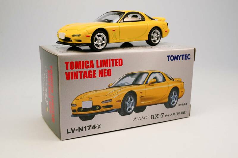 TOMYTEC TOMICA LIMITED VINTAGE NEO LV-N174b アンフィニ RX-7 TYPE R S=1/64