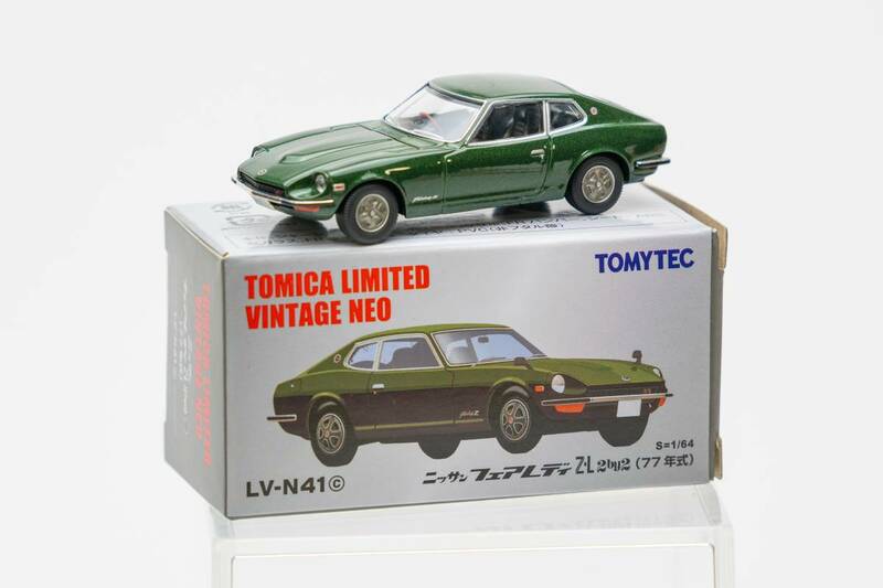 TOMYTEC TOMICA LIMITED VINTAGE NEO LV-N41c NISSAN FAIRLADY Z-L 2by2 S=1/64