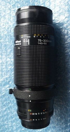 ニコン AF NIKKOR 75-300mm 1:4.5-5.6