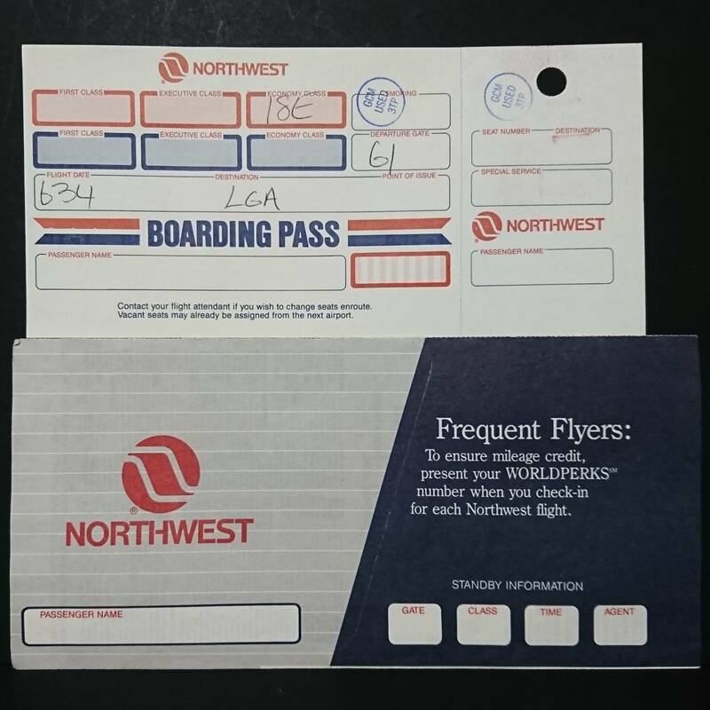 【AIKU-YA】ノースウェスト航空 搭乗券＆ホルダー Northwest Airlines ボーディングパス ジャンクジャーナル素材にも コラージュ
