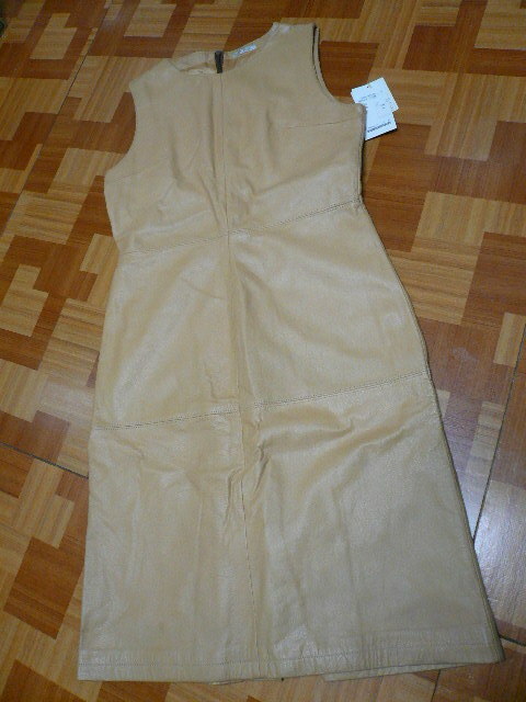 ☆zumo 牛革ジャンバースカート　ベージュ色　11号AR　40サイズ表示　未使用品