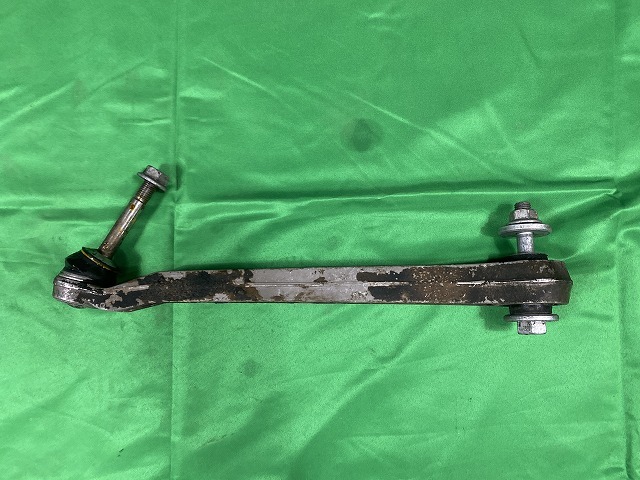 993リア　ロア　コントロールアーム　中古