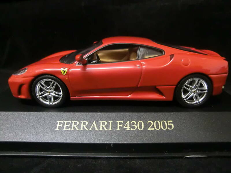 1/43　フェラーリ　F430　2005　レッド