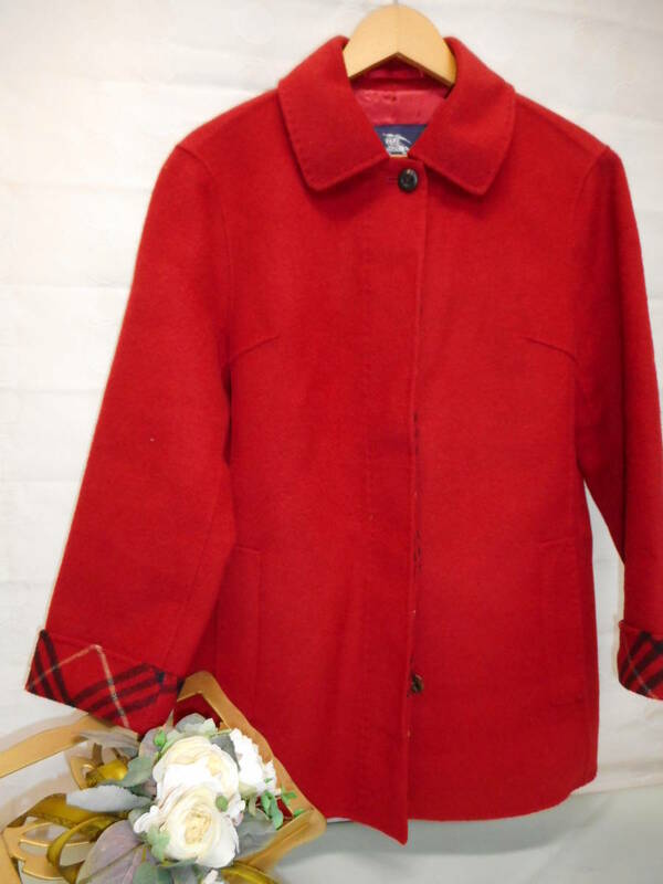 バーバリーロンドンコート　赤いジャケット　ノバチェック柄　ウール　中古美品