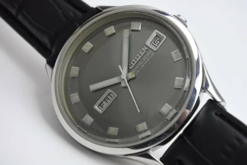 ☆☆☆国産名機　1968年製　CITIZEN　クリスタル　セブン 33石　自動巻紳士腕時計　お洒落黒文字盤