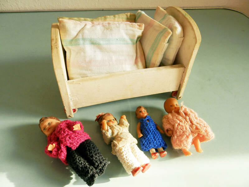 アリドールと木製ミニチュアベット セット　ドイツ　人形　おもちゃ　ビンテージ　レトロ