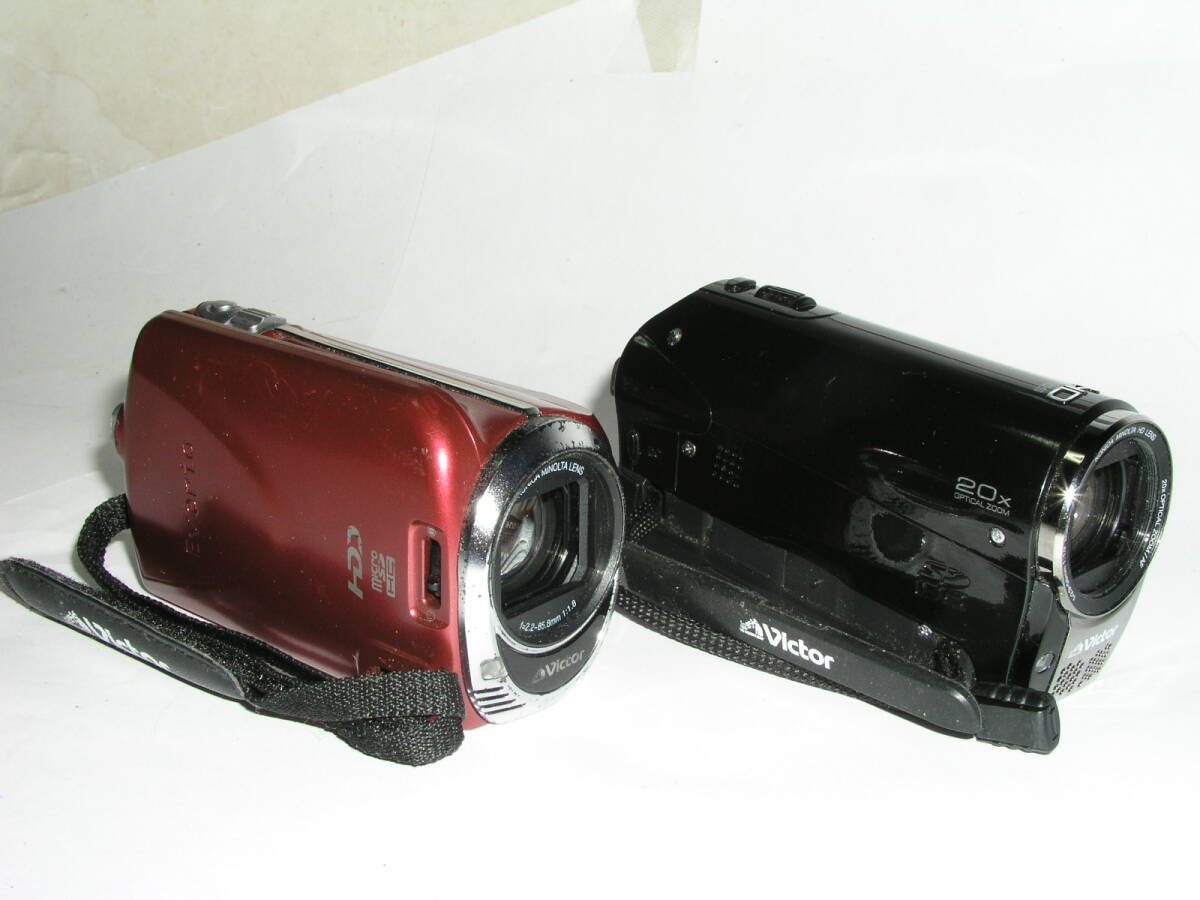 8884★★ Victor Everio GZ-MG760（120GBハードディスク）+ GZ-HM200（ダブルメモリフルハイビジョン）、2台で、液晶パネル表示せず ★