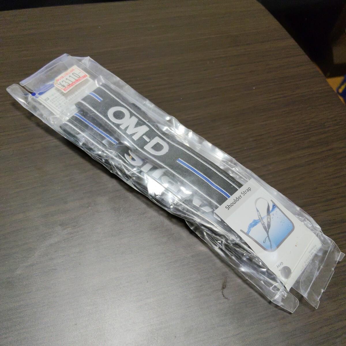 OLYMPUS オリンパス OM-D ストラップ　刺繍