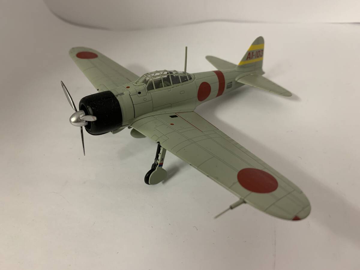 ♪♪83157 メーカー不明　1/72？　零戦　21型　全長約13㎝　ダイキャスト　プラモデル 完成品♪♪