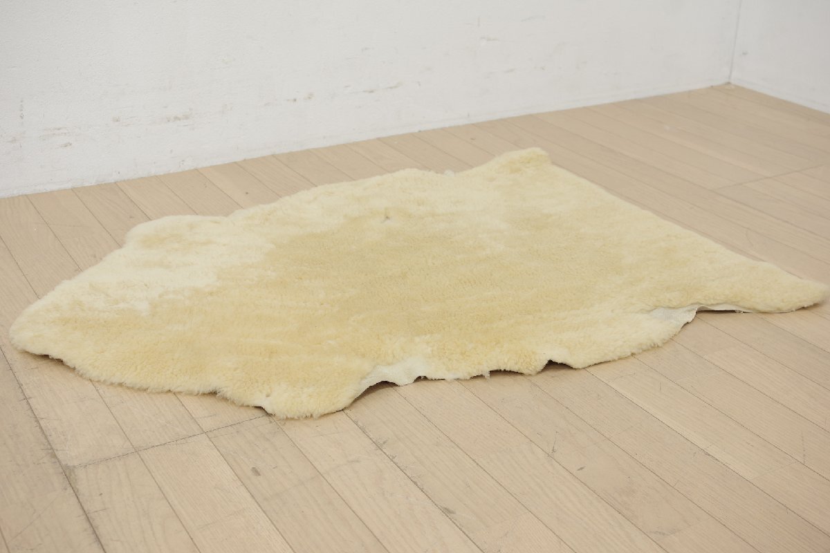 一点物 ムートンラグ 【A】羊毛 ウールカーペット シープスキン 子羊 絨毯 敷物 玄関マット リビング 100×73cm