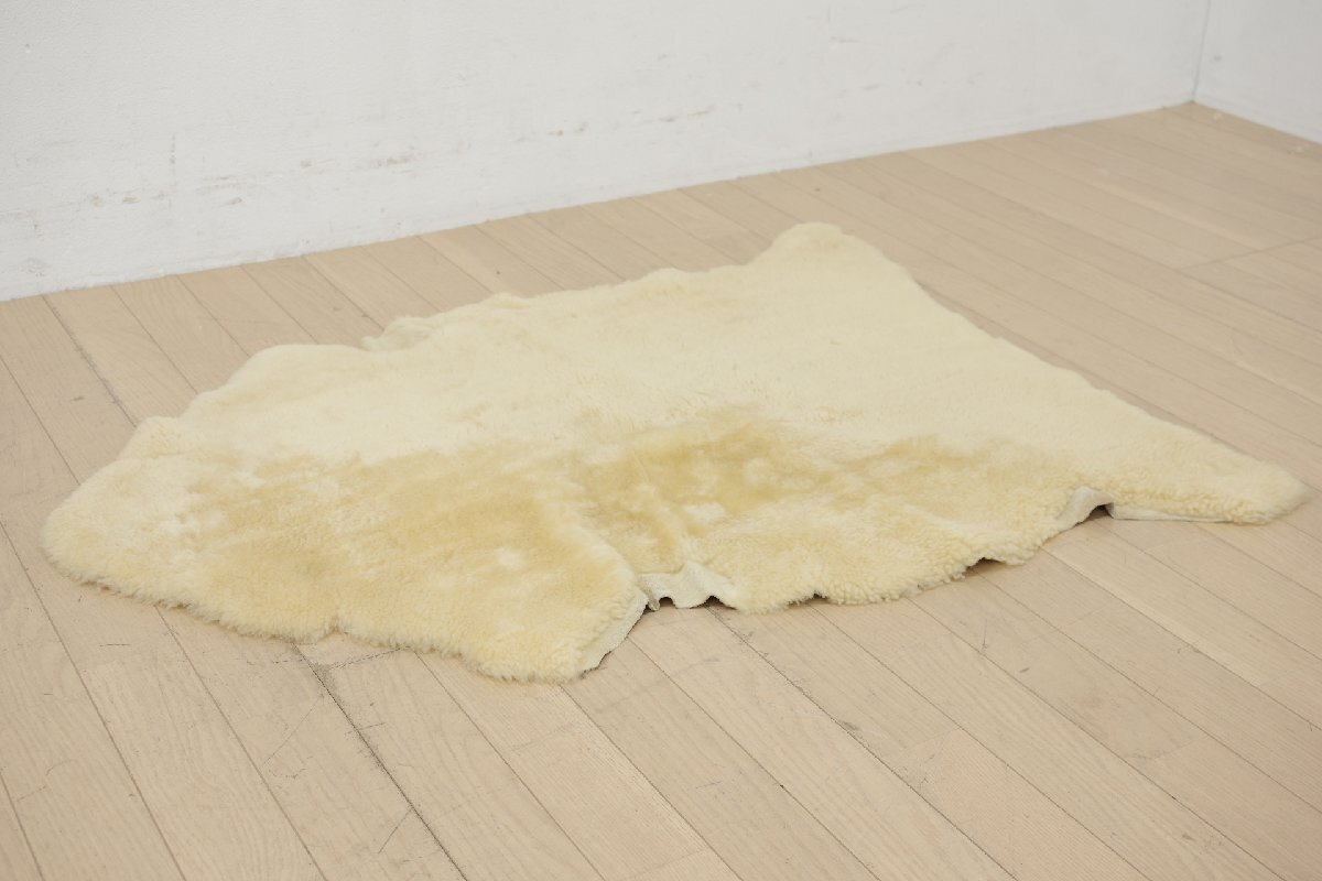 一点物 ムートンラグ 【B】羊毛 ウールカーペット シープスキン 子羊 絨毯 敷物 玄関マット リビング 100×80cm