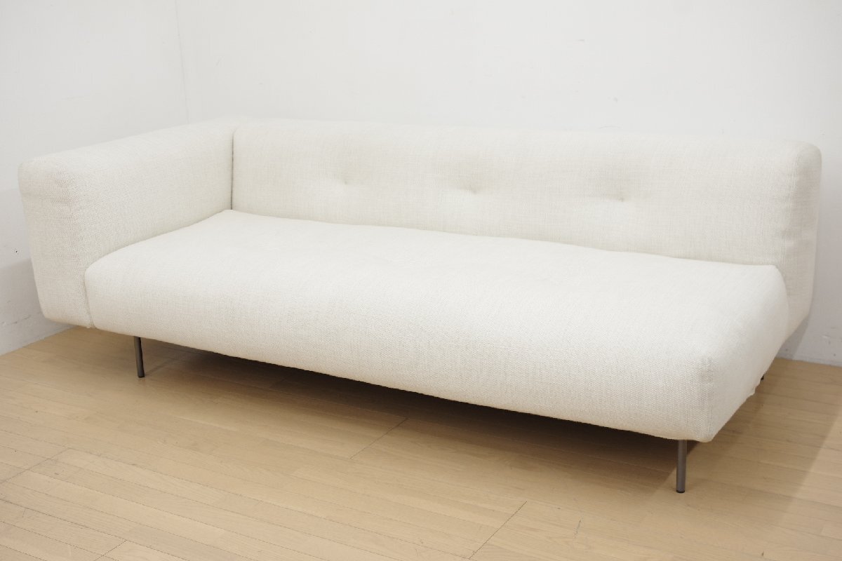 展示品 Depadova デパドヴァ 3人掛けソファ 3P 右アーム ファブリック デザイナーズ カッシーナ取扱 オフホワイト シンプル イタリア