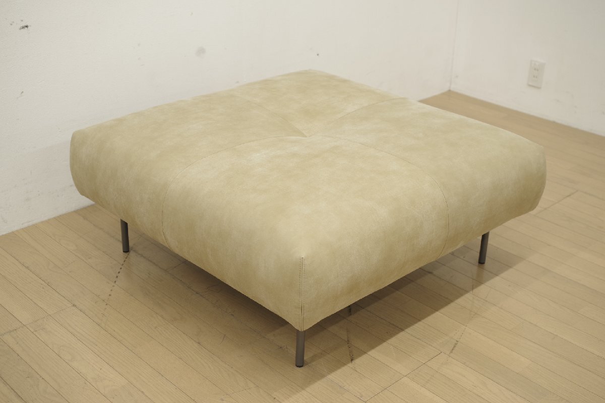 展示品 DePadova デパドヴァ オットマン スツール 腰掛椅子 本革 シンプル ベージュ ナチュラル リビング ロビー 待合 店舗 約W105×H44cm