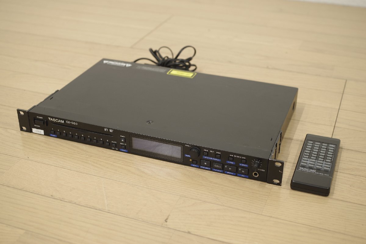 TASCAM タスカム CD-500 業務用1U CDプレーヤー 再生動作確認済 リモコン付 中古 オーディオ PA機器 TEAC ティアック (う)