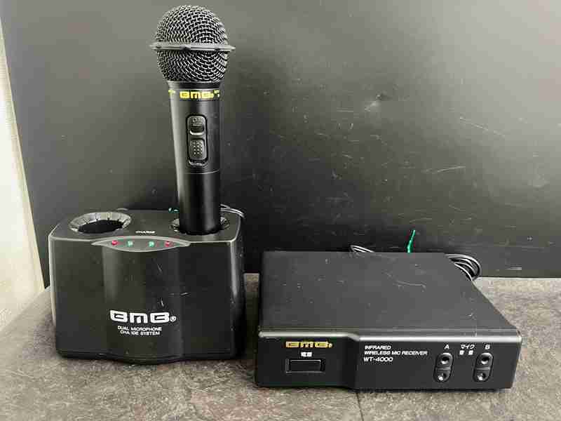 CT13307　 BMB WT-4000 赤外線ワイヤレスマイクセット マイク1本 WM-400B/MC-330 カラオケ機器