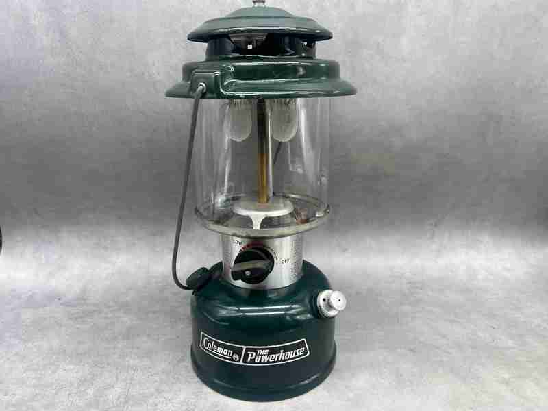 W6172　Coleman/コールマン/ガソリンランタン./アウトドア.キャンプ　290A700