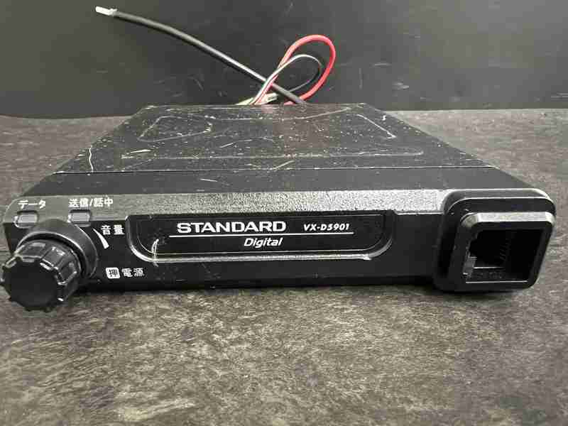 CT13408　 八重洲無線　デジタル簡易無線 VX-D5901U STANDARD MOTOLORA トランシーバー