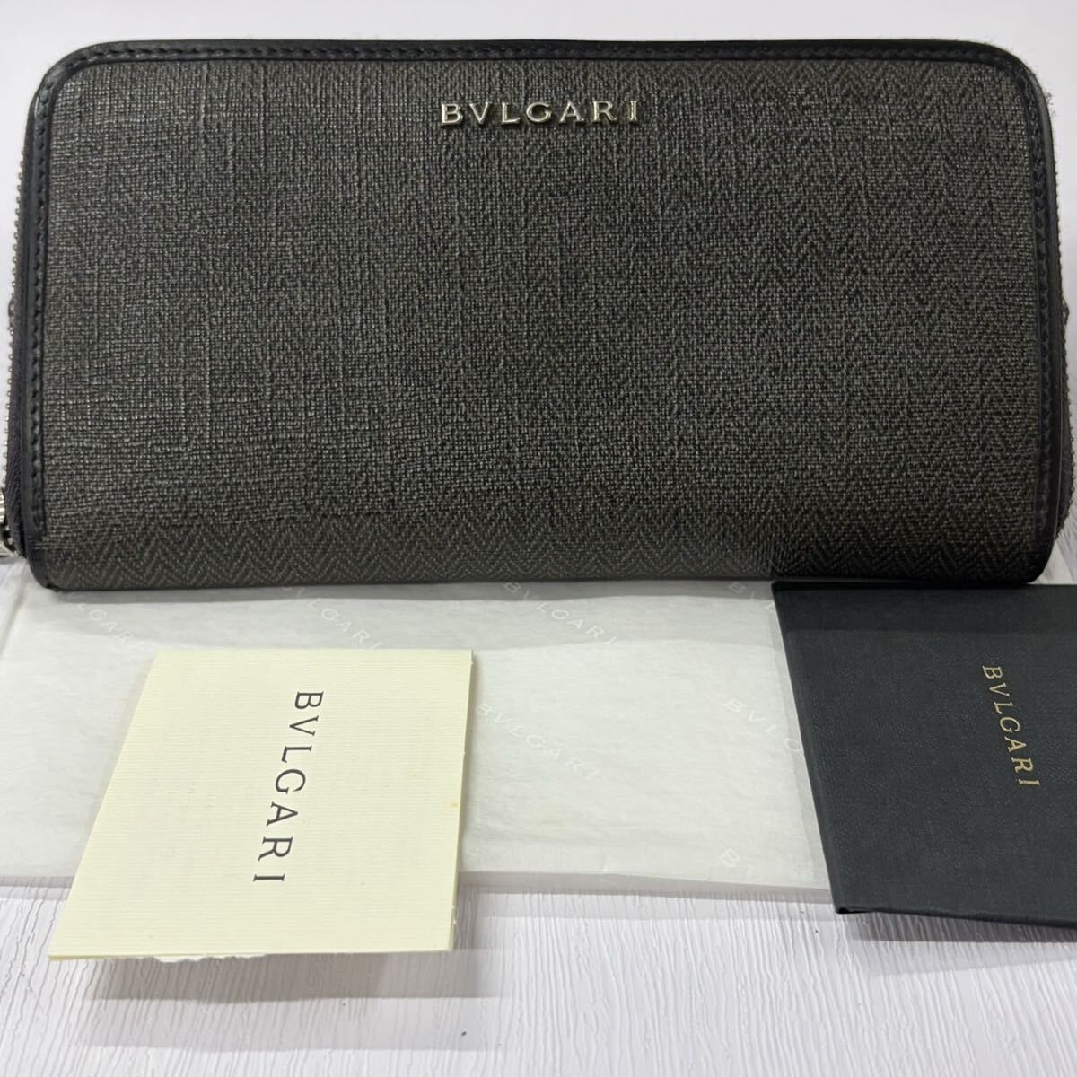 ブルガリ　BVLGARI 財布　長財布　ウィークエンド　ラウンドファスナー　メンズ