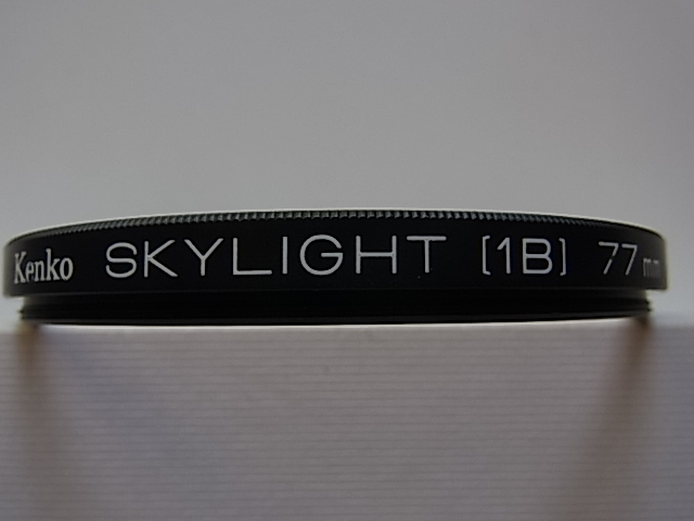 送料180円　Kenko　ケンコー　MC　SKYLIGHT　(1B)　77mm　管理no.1
