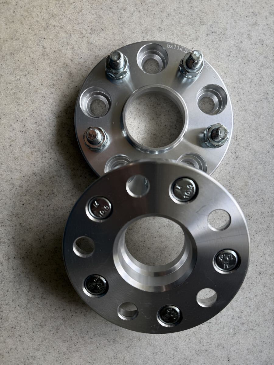 2個　PCD 5x114.3 CB 60.1mm ホイールスペーサーアダプター 改良型幅広ホイールハブガスケット交換用(20mm)スペーサー