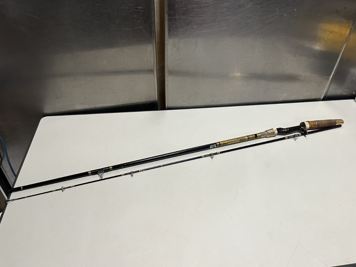  ○ DAIWA ダイワ オールドルアーロッド 1.95m ベイトリール用 2pcs 1.95m チューブラー グラスロッド ルアーウェイト3-14g 中古品 ③